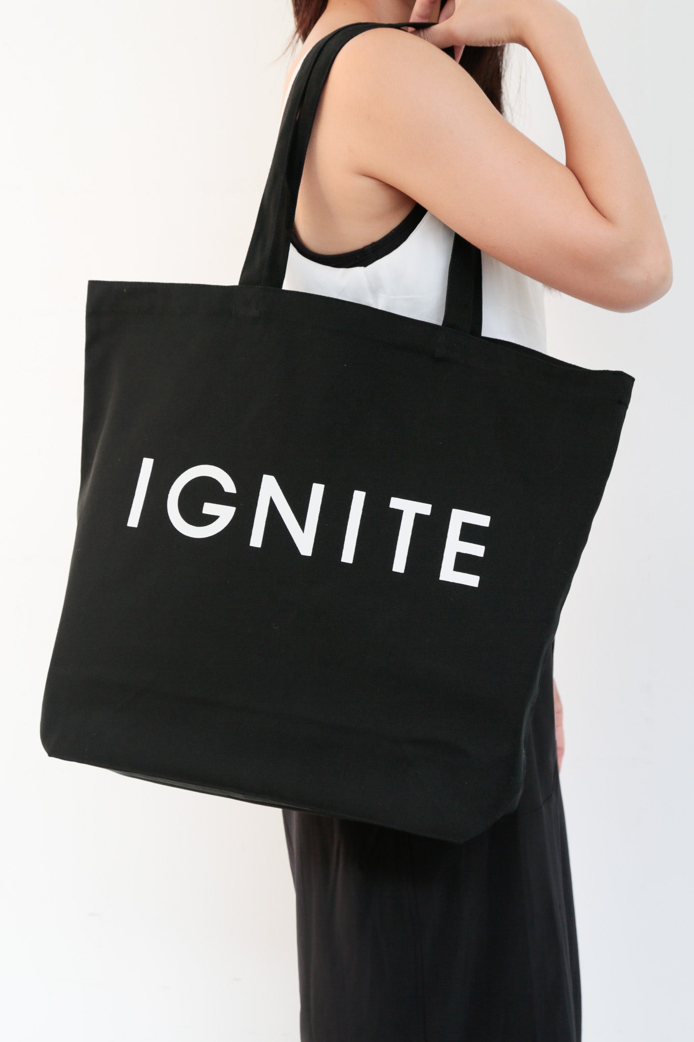 IGNITE Canvas big Tote - BLACK