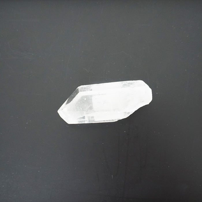 CRYSTAL QUARTZ クリスタル クオーツ