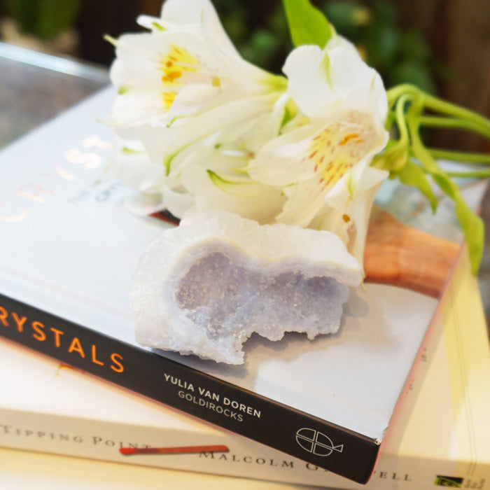 BLUE LACE AGATE ブルーレースアゲート