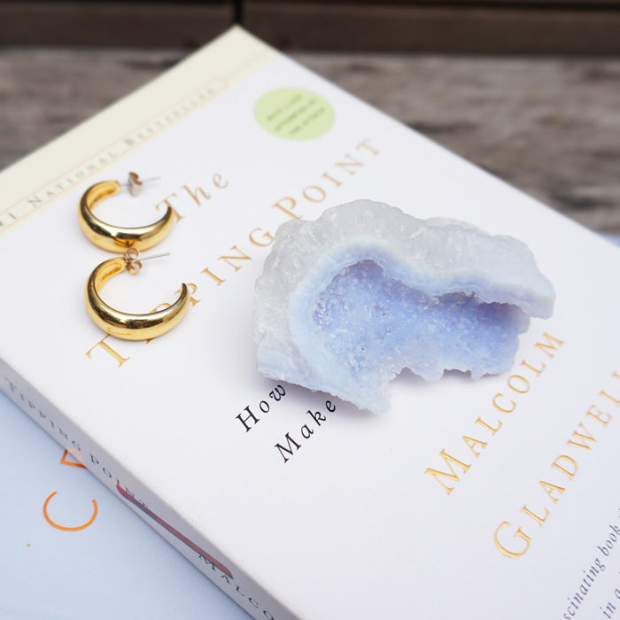 BLUE LACE AGATE ブルーレースアゲート