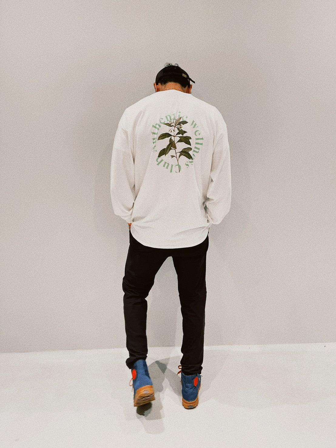 Authentic wellness club サークルロゴ ビッグシルエットロングTシャツホワイト