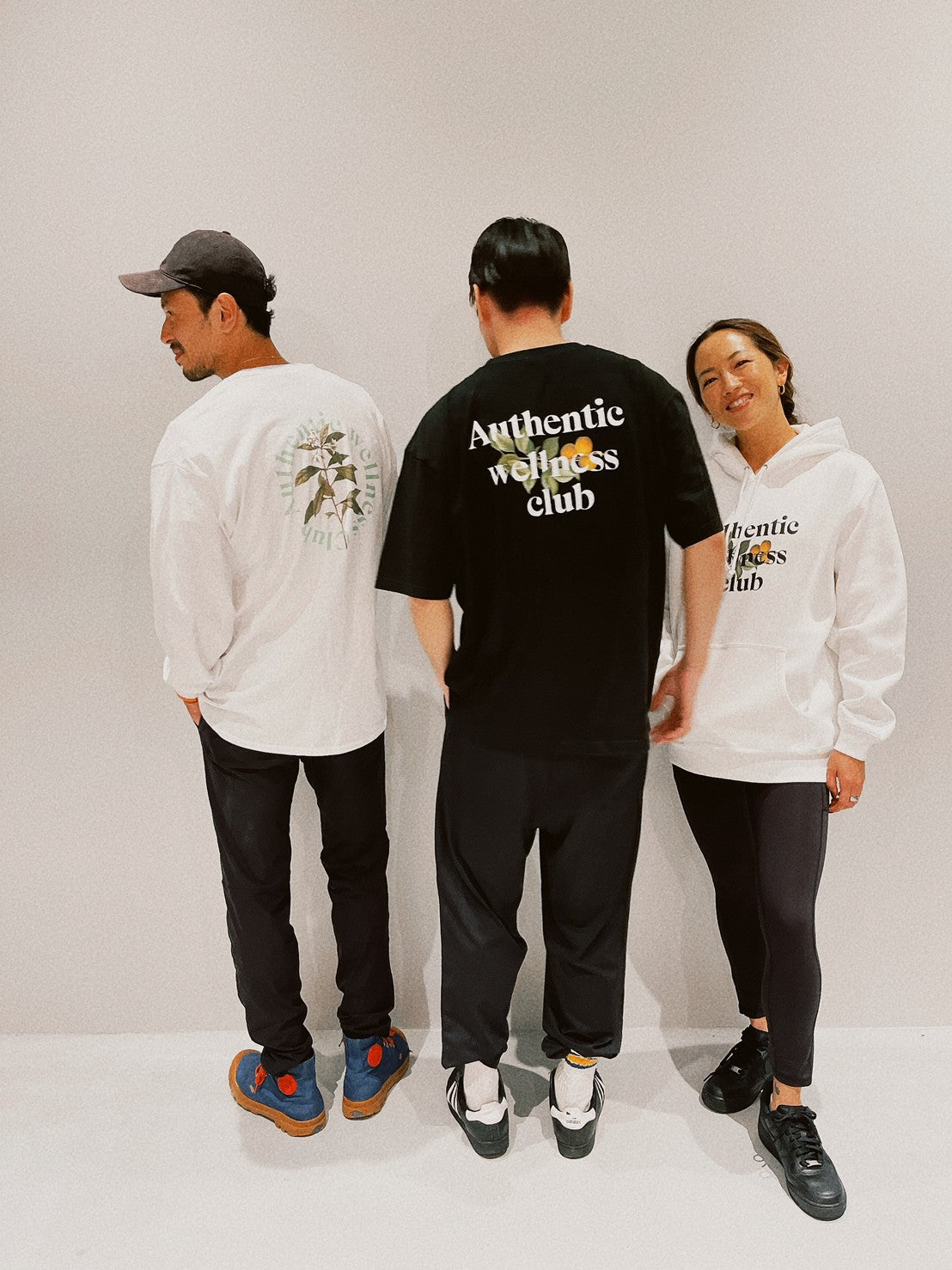 Authentic wellness club レモンロゴ ビッグシルエットTシャツブラック