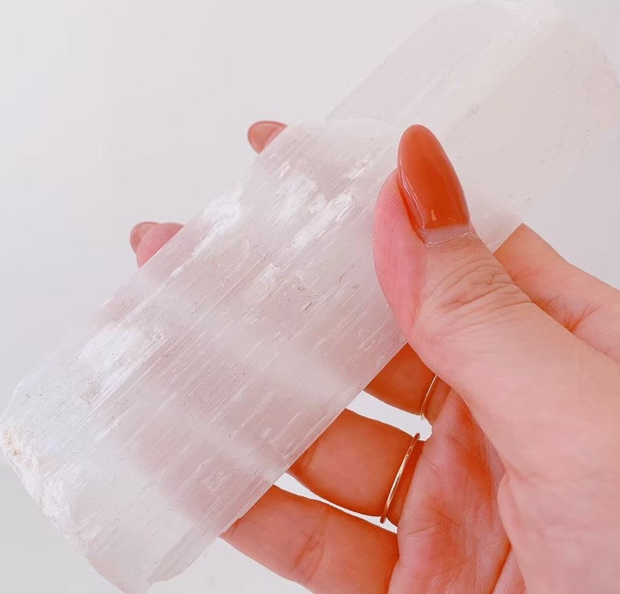 SELENITE　セレナイト