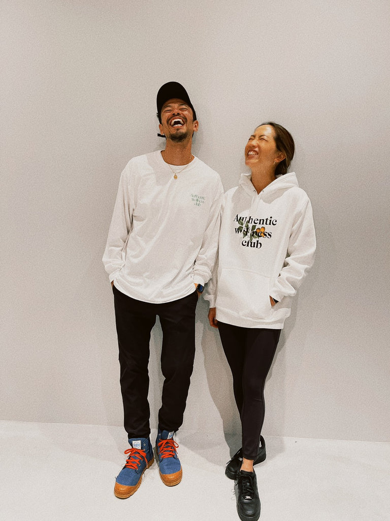 Authentic wellness club サークルロゴ　ビッグシルエットロングTシャツホワイト